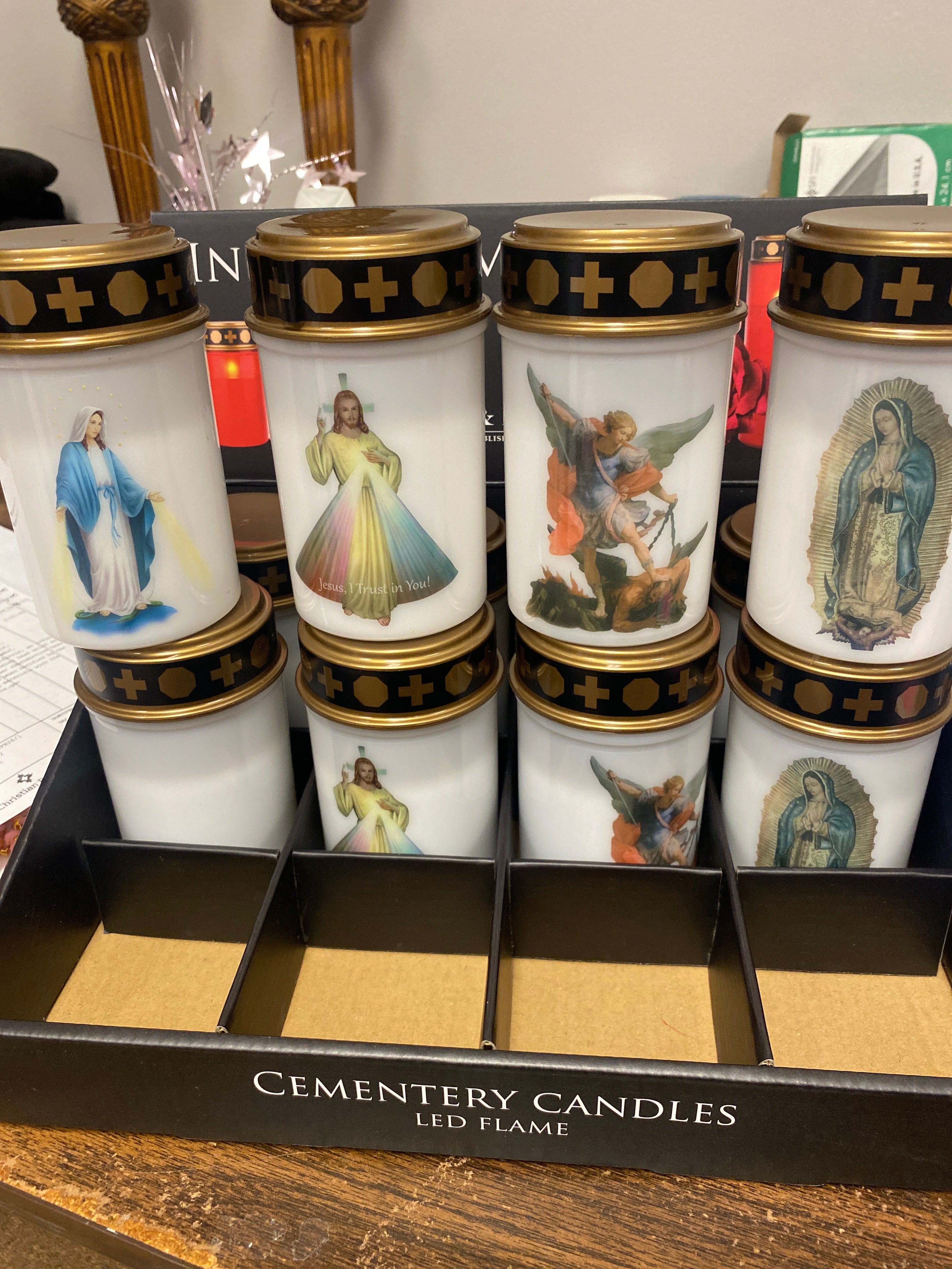 Will & Baumer Cemetery Candle LED Flame Assorted