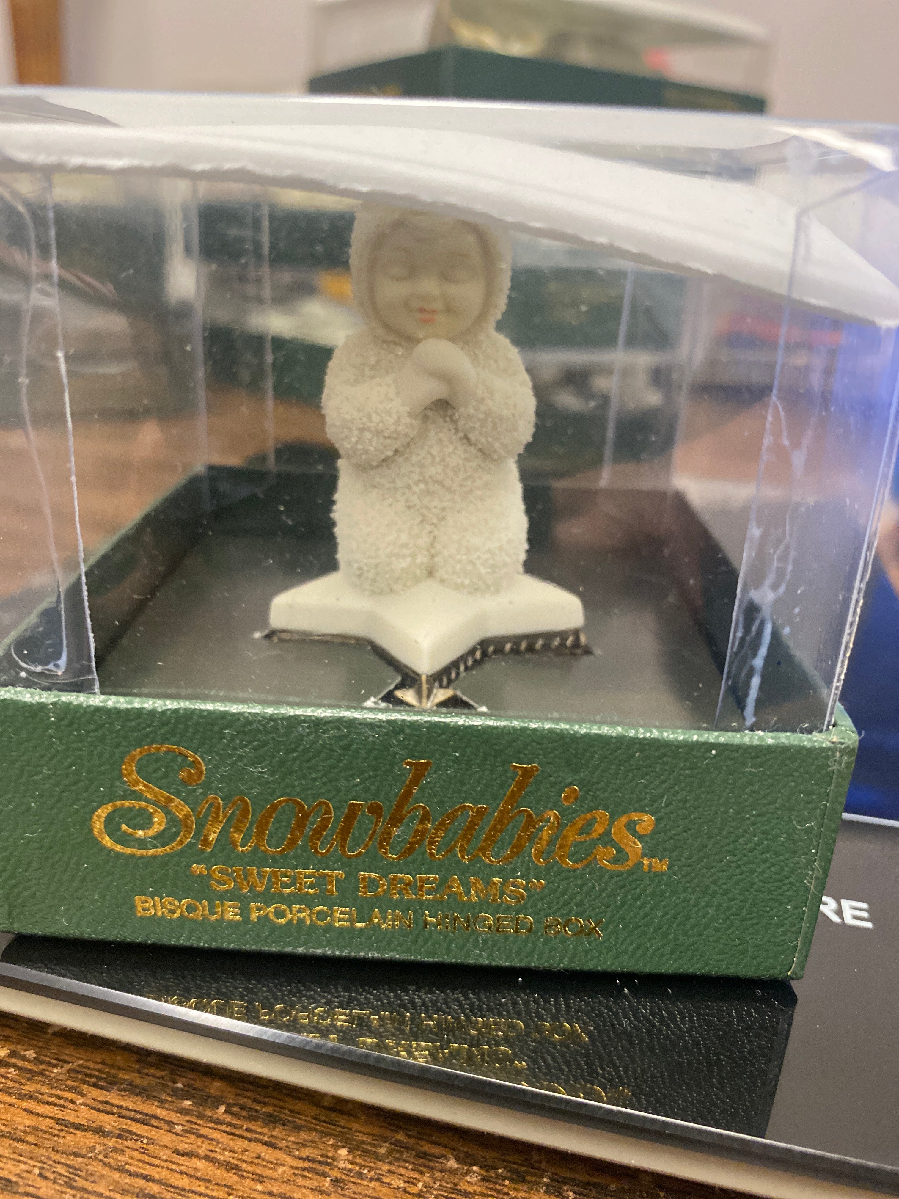 Snowbabies "Sweet Dreams" Hinged Box