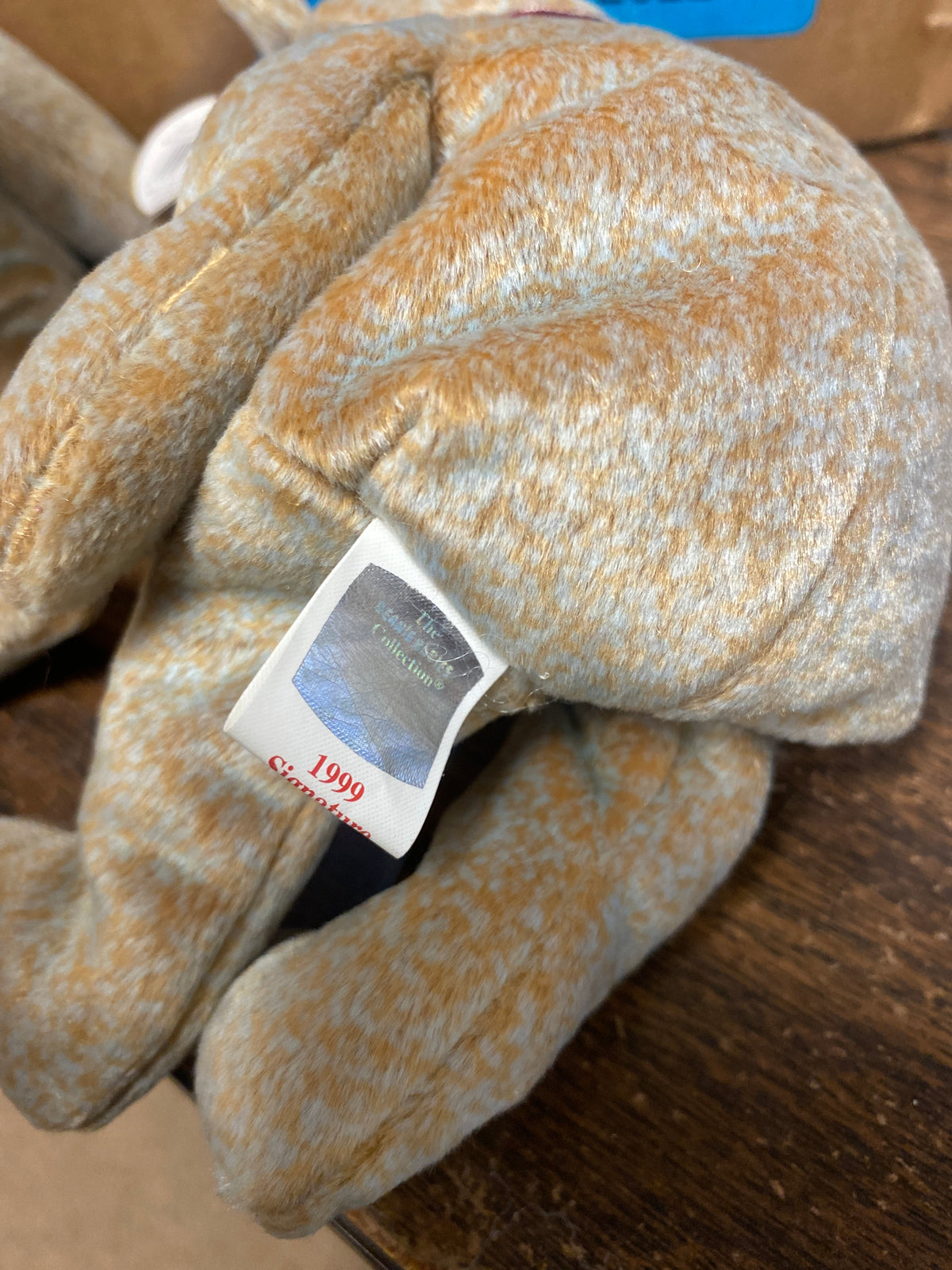 Beanie Baby 1999 Signature Bear
