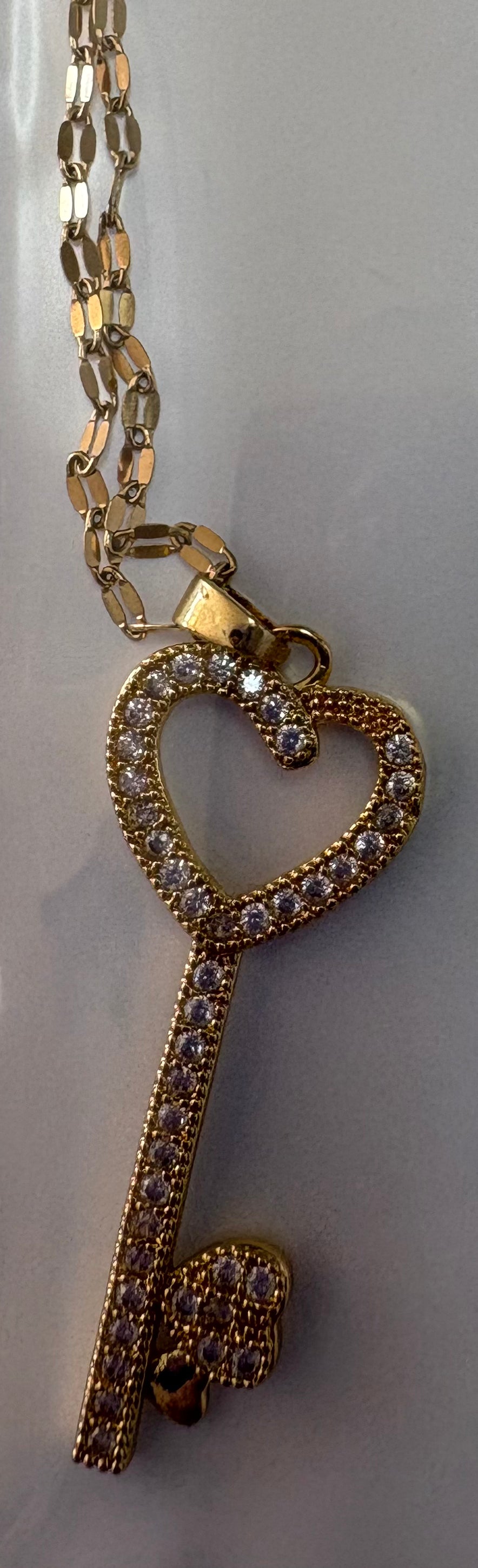 Luxury Gold Plated Alloy Heart Key Pendant Necklace Stlye C110