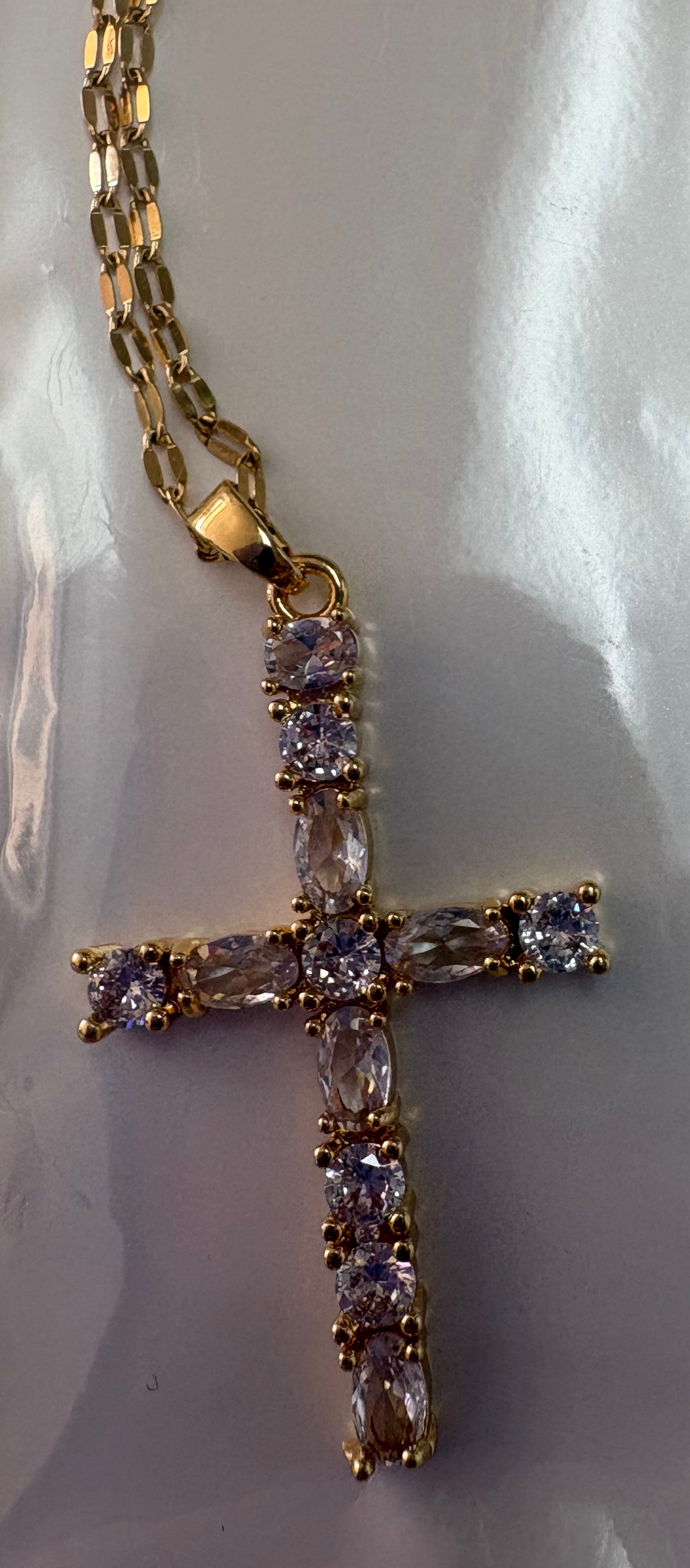 Luxury Gold Plated Alloy Cross Pendant Necklace Style F206