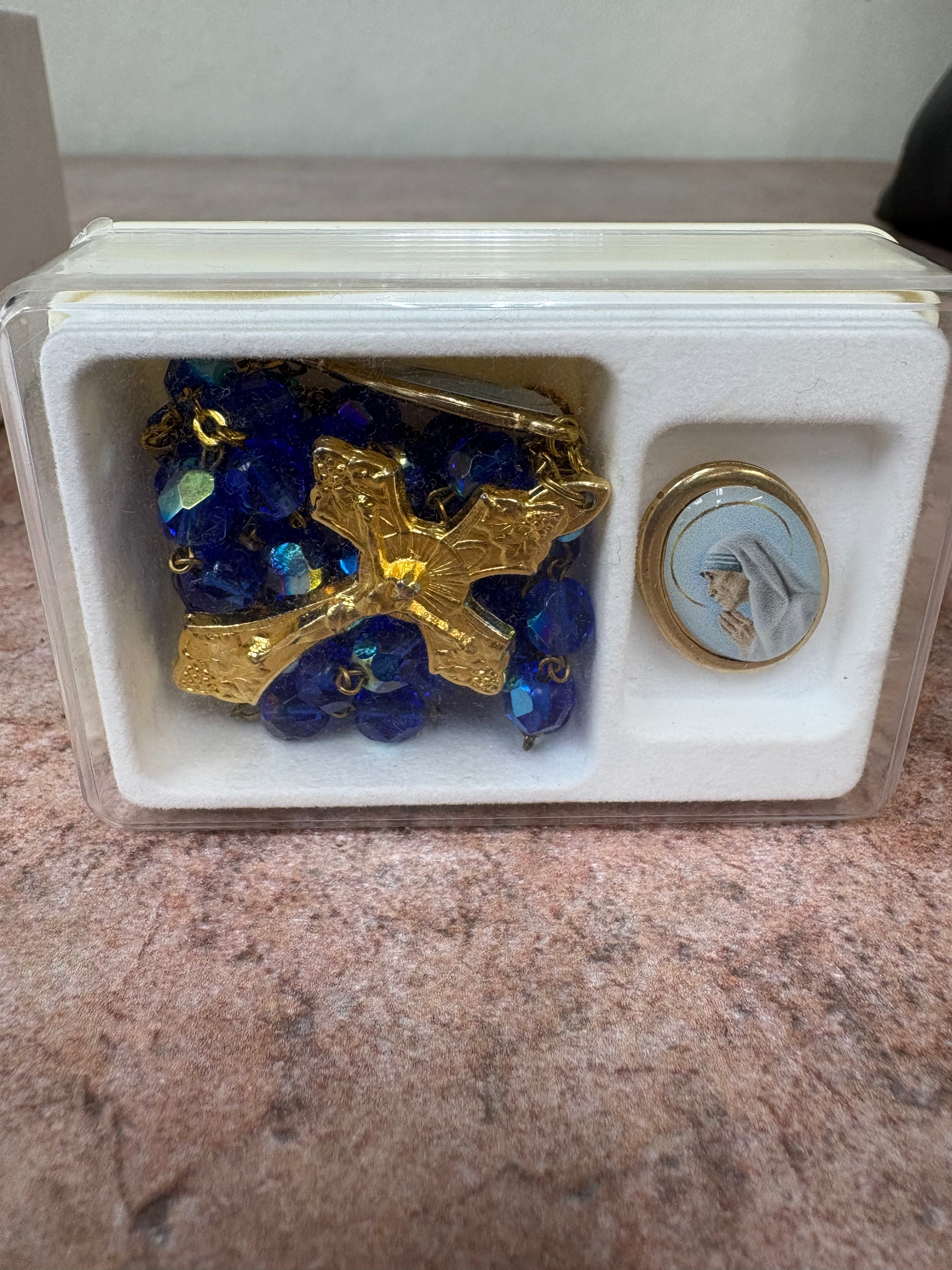 Mother Teresa Pin and Rosary Set